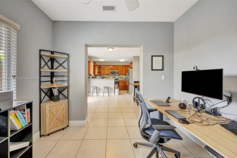 Touwnhouse à vendre à Miami, Floride: 3 chambres, 166.02 m2 № 1770501 - photo 19