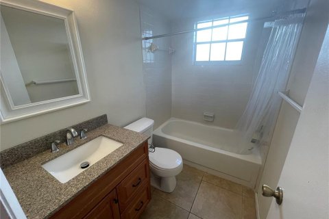 Condominio en venta en Ocala, Florida, 2 dormitorios, 77.76 m2 № 2215361 - foto 4