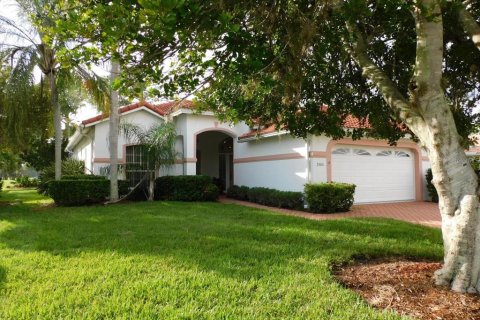 Villa ou maison à Sarasota, Floride 3 chambres, 162.3 m2 № 2420241