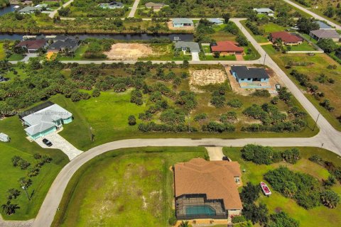 Land in Port Charlotte, Florida № 2270783