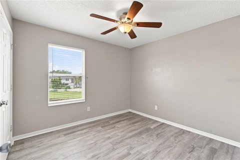 Villa ou maison à vendre à Riverview, Floride: 4 chambres, 202.62 m2 № 2323044 - photo 18