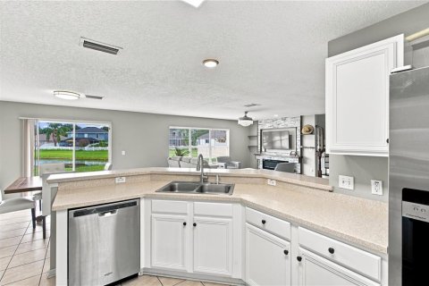 Villa ou maison à vendre à Riverview, Floride: 4 chambres, 202.62 m2 № 2323044 - photo 11