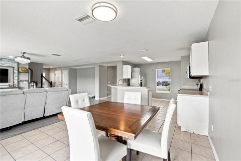 Villa ou maison à vendre à Riverview, Floride: 4 chambres, 202.62 m2 № 2323044 - photo 7