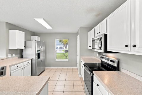 Villa ou maison à vendre à Riverview, Floride: 4 chambres, 202.62 m2 № 2323044 - photo 9