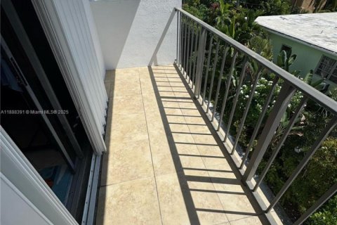 Copropriété à vendre à Miami Beach, Floride: 2 chambres, 96.43 m2 № 1938565 - photo 29