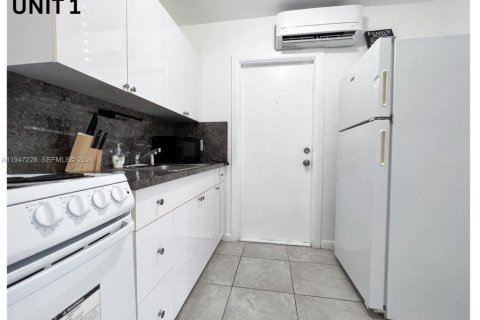 Immobilier commercial à vendre à Miami, Floride № 2089159 - photo 4