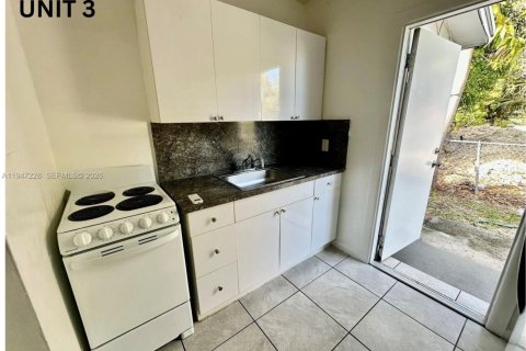 Immobilier commercial à vendre à Miami, Floride № 2089159 - photo 14