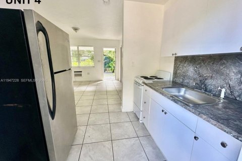 Immobilier commercial à vendre à Miami, Floride № 2089159 - photo 19