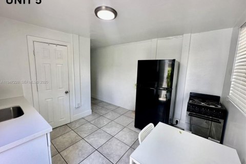 Immobilier commercial à vendre à Miami, Floride № 2089159 - photo 22