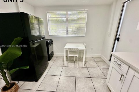 Immobilier commercial à vendre à Miami, Floride № 2089159 - photo 24