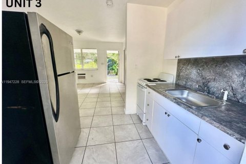 Immobilier commercial à vendre à Miami, Floride № 2089159 - photo 13