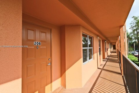 Copropriété à vendre à Pembroke Pines, Floride: 2 chambres, 112.13 m2 № 1955858 - photo 17