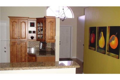 House in Sunrise, Florida 3 bedrooms, 119.1 sq.m. № 1950941 - photo 7