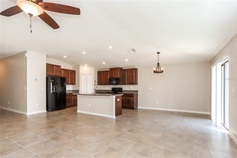 House in Wimauma, Florida 4 bedrooms, 179.86 sq.m. № 1630868 - photo 3