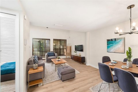 Touwnhouse à vendre à Gainesville, Floride: 2 chambres, 102.75 m2 № 1903670 - photo 6