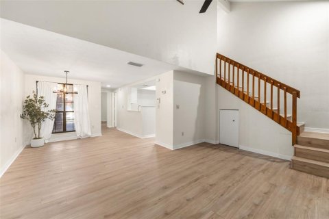 Touwnhouse à vendre à Gainesville, Floride: 2 chambres, 102.75 m2 № 1903670 - photo 12