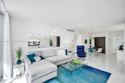 Condominio en alquiler en Hollywood, Florida, 1 dormitorio, 69.21 m2 № 2017262 - foto 10