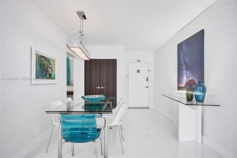 Condominio en alquiler en Hollywood, Florida, 1 dormitorio, 69.21 m2 № 2017262 - foto 15