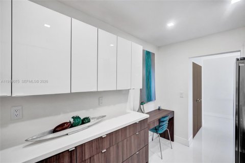 Condominio en alquiler en Hollywood, Florida, 1 dormitorio, 69.21 m2 № 2017262 - foto 19