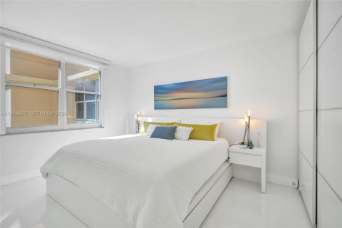 Condominio en alquiler en Hollywood, Florida, 1 dormitorio, 69.21 m2 № 2017262 - foto 26