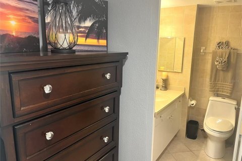 Condo in Clearwater, Florida, 3 rooms  № 2322373 - photo 22