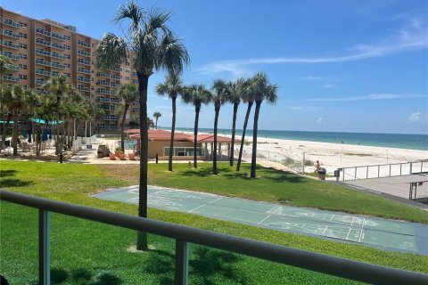 Condo in Clearwater, Florida, 3 rooms  № 2322373 - photo 4
