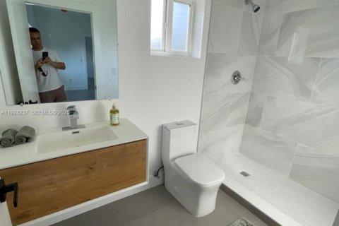 Casa en alquiler en Oakland Park, Florida, 3 dormitorios, 97.55 m2 № 1983057 - foto 21