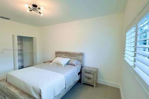 Casa en alquiler en Oakland Park, Florida, 3 dormitorios, 97.55 m2 № 1983057 - foto 12