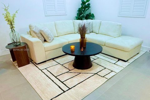 Casa en alquiler en Oakland Park, Florida, 3 dormitorios, 97.55 m2 № 1983057 - foto 3