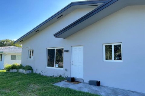 Casa en alquiler en Oakland Park, Florida, 3 dormitorios, 97.55 m2 № 1983057 - foto 22