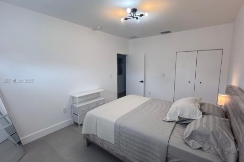 Casa en alquiler en Oakland Park, Florida, 3 dormitorios, 97.55 m2 № 1983057 - foto 7