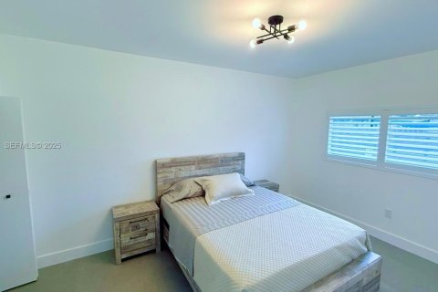 Casa en alquiler en Oakland Park, Florida, 3 dormitorios, 97.55 m2 № 1983057 - foto 11