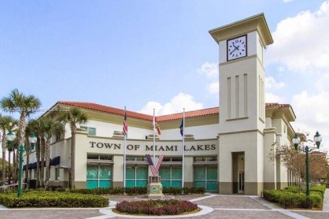 Copropriété à vendre à Miami Lakes, Floride: 2 chambres, 85.28 m2 № 1805954 - photo 25