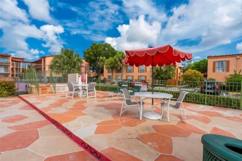 Copropriété à vendre à Miami Lakes, Floride: 2 chambres, 85.28 m2 № 1805954 - photo 19