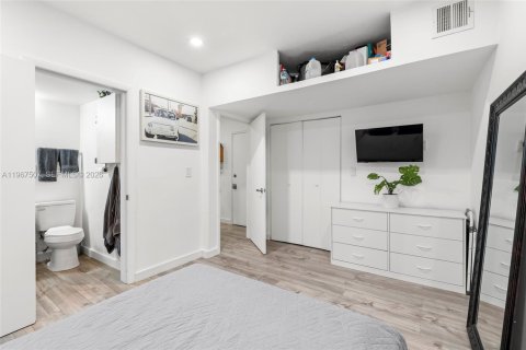 Condominio en venta en Miami Beach, Florida, 1 dormitorio, 39.76 m2 № 2029826 - foto 15