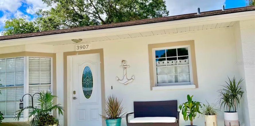 House in Bradenton, Florida 3 bedrooms, 132.85 sq.m. № 1552964
