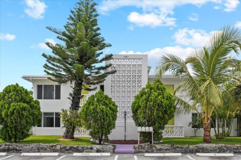 Apartamento en West Palm Beach, Florida 3 dormitorios, 116.13 m2 № 2078644