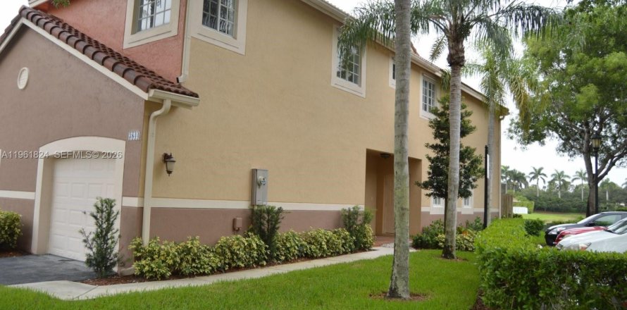Touwnhouse à Weston, Floride 4 chambres, 160.54 m2 № 2024649