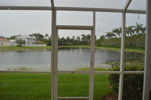 Touwnhouse à louer à Weston, Floride: 4 chambres, 160.54 m2 № 2024649 - photo 9