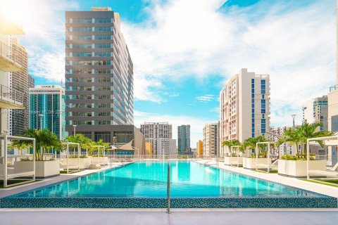 Condo in Miami, Florida, 1 bedroom  № 1926264 - photo 12