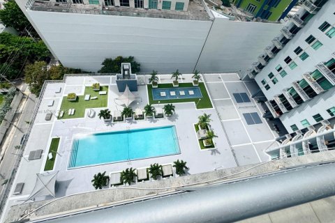 Condo in Miami, Florida, 1 bedroom  № 1926264 - photo 9