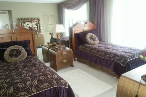 Condo in Sunny Isles Beach, Florida, 3 bedrooms  № 2082531 - photo 15