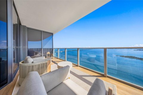 Condo in Miami, Florida, 4 bedrooms  № 2033583 - photo 3