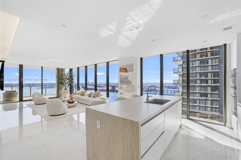 Condo in Miami, Florida, 4 bedrooms  № 2033583 - photo 19