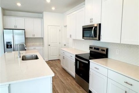 Touwnhouse à louer à Minneola, Floride: 4 chambres, 190.82 m2 № 2415408 - photo 19
