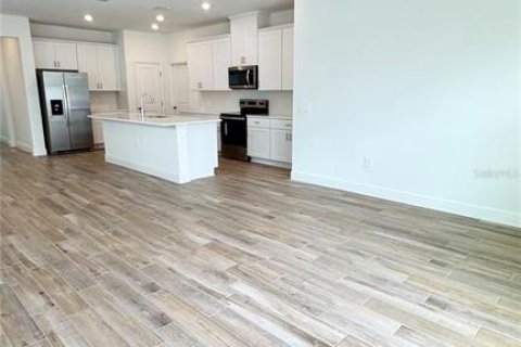 Touwnhouse à louer à Minneola, Floride: 4 chambres, 190.82 m2 № 2415408 - photo 21