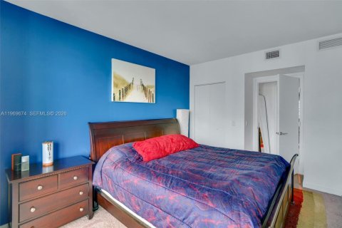 Copropriété à vendre à Miami, Floride: 1 chambre, 75.44 m2 № 2030453 - photo 24