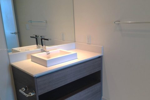 Copropriété à vendre à Miami, Floride: 1 chambre, 75.44 m2 № 2030453 - photo 3
