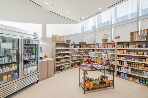 Condo in Miami, Florida, 3 bedrooms № 1976130 - photo 28