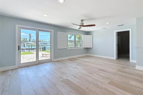 Casa en venta en Saint Pete Beach, Florida, 4 dormitorios, 173.45 m2 № 1204681 - foto 28